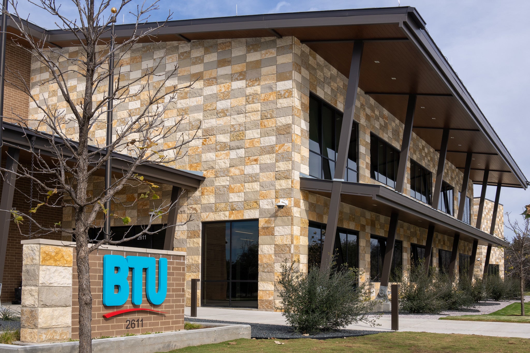 Image of the BTU administration building